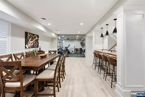 Dining - 2 Churchill Ct, Paramus, NJ 07652 photo 3 of 3
