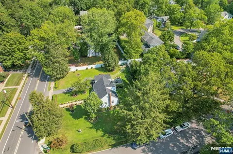 View/Area - 10 Knickerbocker Rd, Demarest, NJ 07627 photo 3 of 6