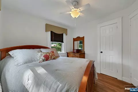 Bedroom - 10 Knickerbocker Rd, Demarest, NJ 07627 photo 2 of 4