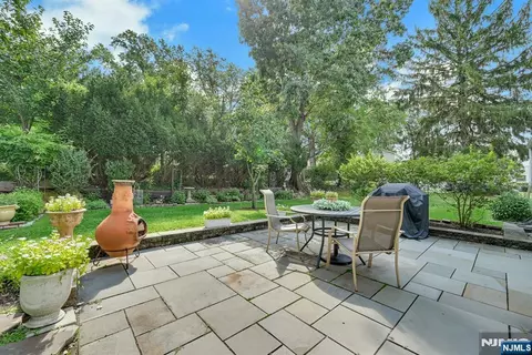 Exterior - 10 Knickerbocker Rd, Demarest, NJ 07627 photo 7 of 7