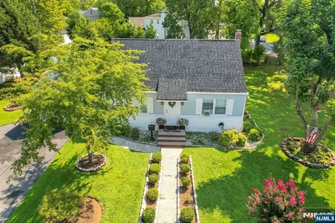 View/Area - 10 Knickerbocker Rd, Demarest, NJ 07627 photo 5 of 6