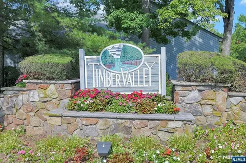 136 Mulberry Rd #6, Ramsey, NJ 07446