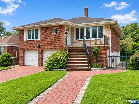 457 State Rt 5, Fort Lee, NJ 07024