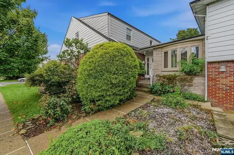 Other - 98 Baldwin Pl, Bloomfield, NJ 07003 photo 2 of 12