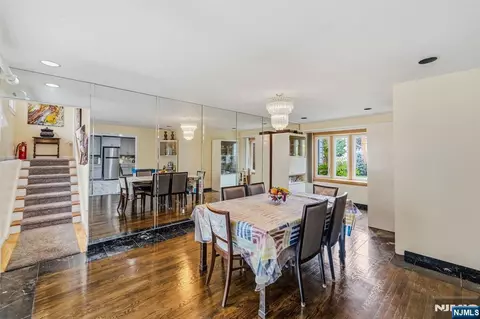 Dining - 98 Baldwin Pl, Bloomfield, NJ 07003 photo 3 of 3