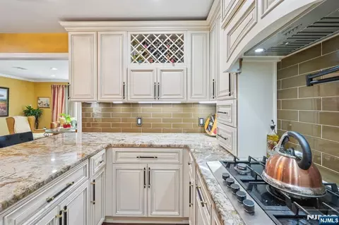 Kitchen - 20 Leonard Ter, Wayne, NJ 07470 photo 2 of 4