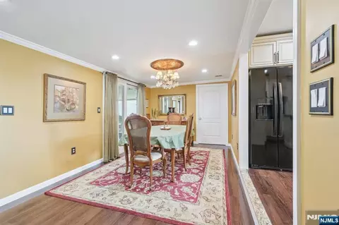 Dining - 20 Leonard Ter, Wayne, NJ 07470 photo 1 of 2
