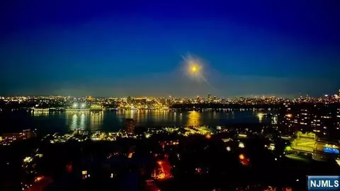 900 Palisade Ave #20A, Fort Lee, NJ 07024