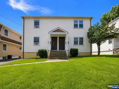 312 Passaic Ave, Hasbrouck Heights, NJ 07604