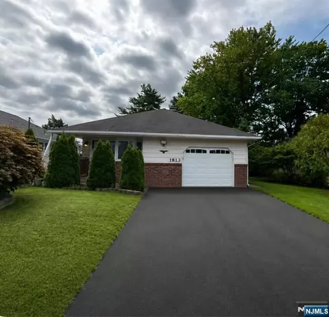 1813 Yorktowne Blvd, Toms River, NJ 08753