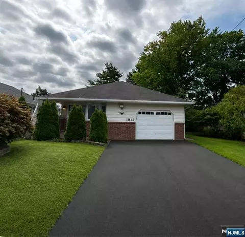 1813 Yorktowne Blvd, Toms River, NJ 08753