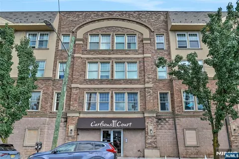 7716 Kennedy Blvd #3E, North Bergen, NJ 07047