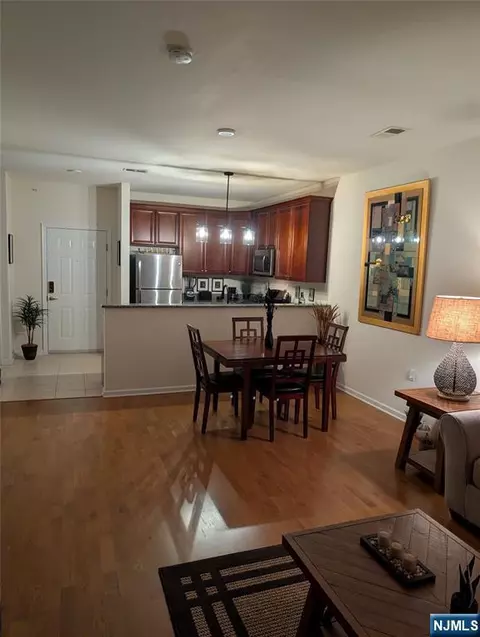 4148 Cory Ln, Elmwood Park, NJ 07407