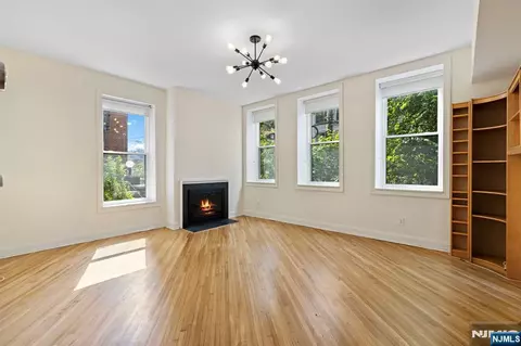 1021 Grand St #1A, Hoboken, NJ 07030