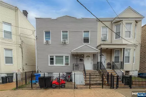 222 Bowers St, Jersey City, NJ 07307
