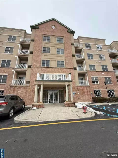 1203 Windsor Park Ct #203, Englewood, NJ 07631