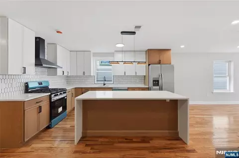 134 Shepard Ave, East Orange, NJ 07018