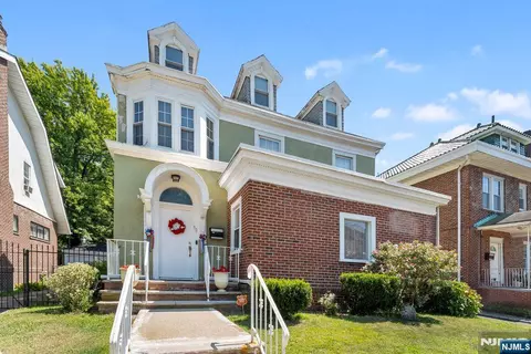 78-80 Girard Pl, Newark, NJ 07108