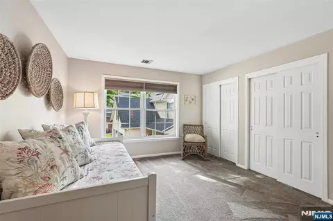 Bedroom - 489 Adler Way, Paramus, NJ 07652 photo 6 of 7