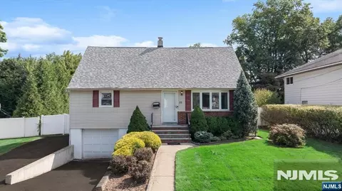 31 Vivian Ave, Emerson, NJ 07630
