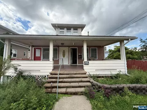 367 Clinton St, Haledon, NJ 07508