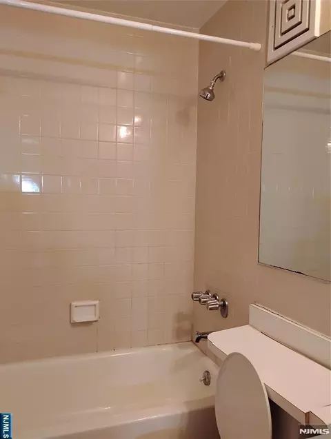 10 Orchard St #3F, Hackensack, NJ 07601 photo 8