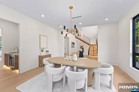 Dining - 236 Woodcrest Ave, Paramus, NJ 07652 photo 2 of 2