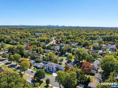 View/Area - 236 Woodcrest Ave, Paramus, NJ 07652 photo 2 of 2
