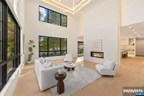 Living - 236 Woodcrest Ave, Paramus, NJ 07652 photo 1 of 3