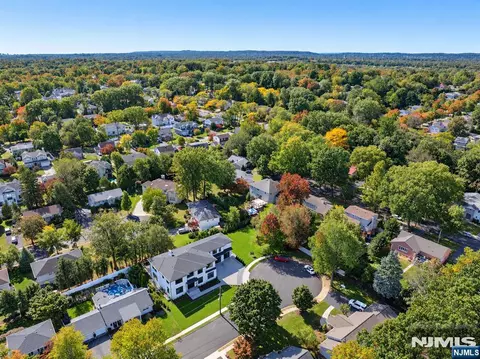 View/Area - 236 Woodcrest Ave, Paramus, NJ 07652 photo 1 of 2