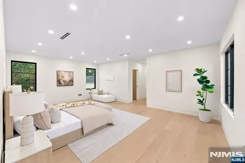 Bedroom - 236 Woodcrest Ave, Paramus, NJ 07652 photo 1 of 4