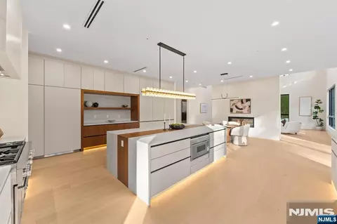 Other - 236 Woodcrest Ave, Paramus, NJ 07652 photo 6 of 14