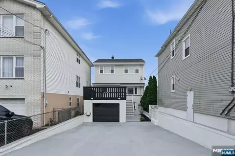 220 5th St, Fairview, NJ 07022