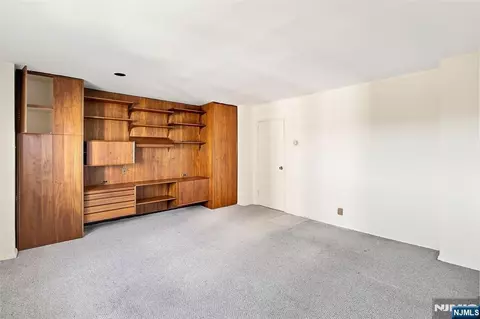 Living - 280 Prospect Ave #9B, Hackensack, NJ 07601 photo 4 of 5