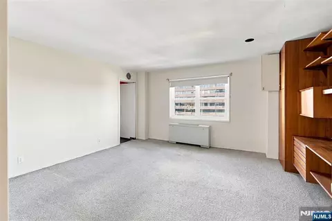 Living - 280 Prospect Ave #9B, Hackensack, NJ 07601 photo 3 of 5