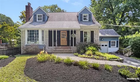 32 Foothill Dr, Lincoln Park, NJ 07035