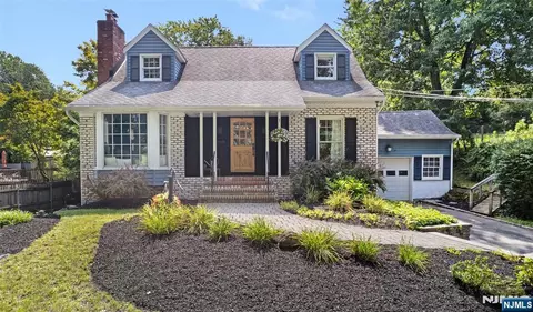 32 Foothill Dr, Lincoln Park, NJ 07035