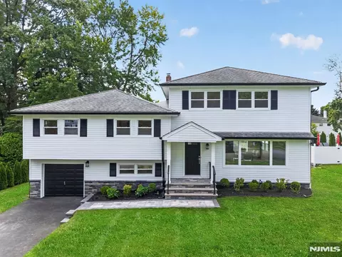 15 Haussler Ter, Clifton, NJ 07013