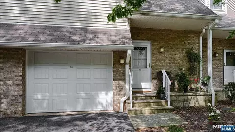 Exterior - 58 Parkside Ct, Wayne, NJ 07470 photo 2 of 2