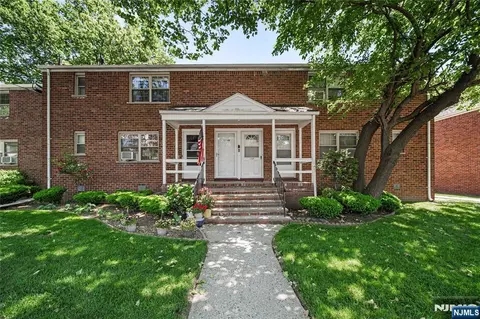1244 Inwood Ter #B, Fort Lee, NJ 07024