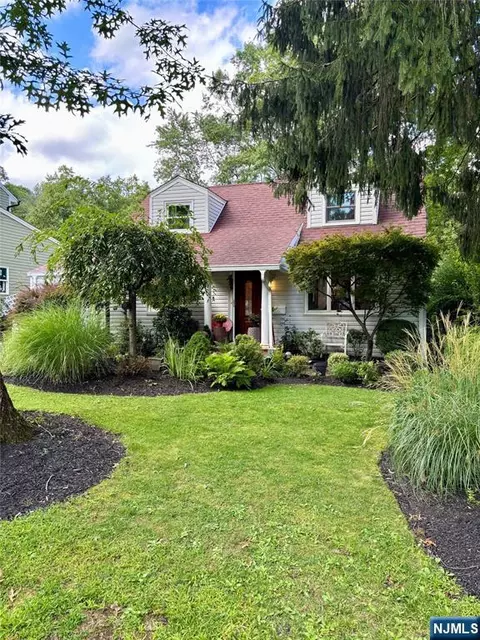 70 Mayfair Dr, West Orange, NJ 07052