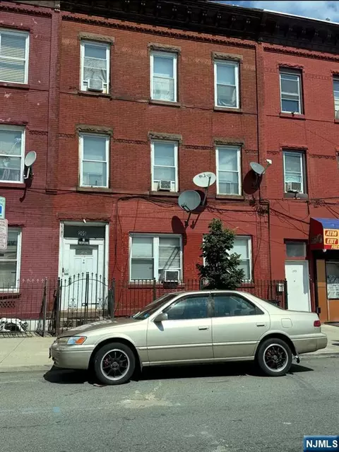 295 Central Ave, Newark, NJ 07103