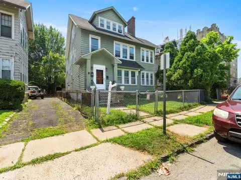 98 Ashland Ave, East Orange, NJ 07017