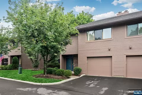191 Yorktowne Ct #191B, Township Of Washington, NJ 07676
