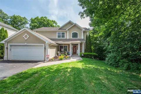 46 Decker Ave, Butler, NJ 07405