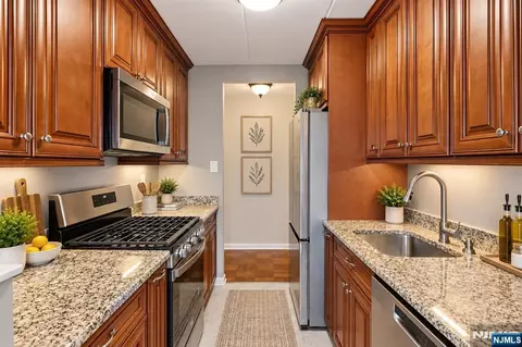 Kitchen - 25 Jefferson St #6D, Hackensack, NJ 07601 photo 1 of 4