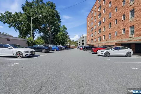 Exterior - 25 Jefferson St #6D, Hackensack, NJ 07601 photo 2 of 3