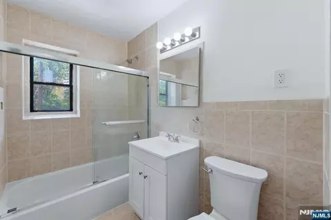 Bath - 214 Prospect Ave #143C, Hackensack, NJ 07601 photo 1 of 1