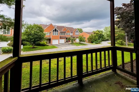 2 Alta Ct #1, Vernon, NJ 07462