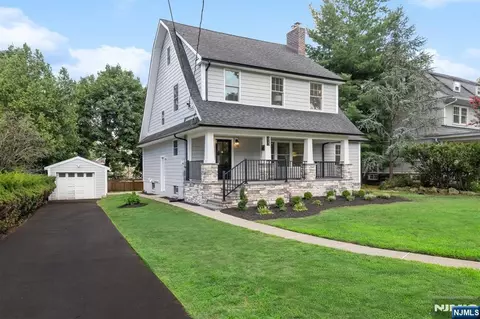 613 Hillcrest Rd, Ridgewood, NJ 07450